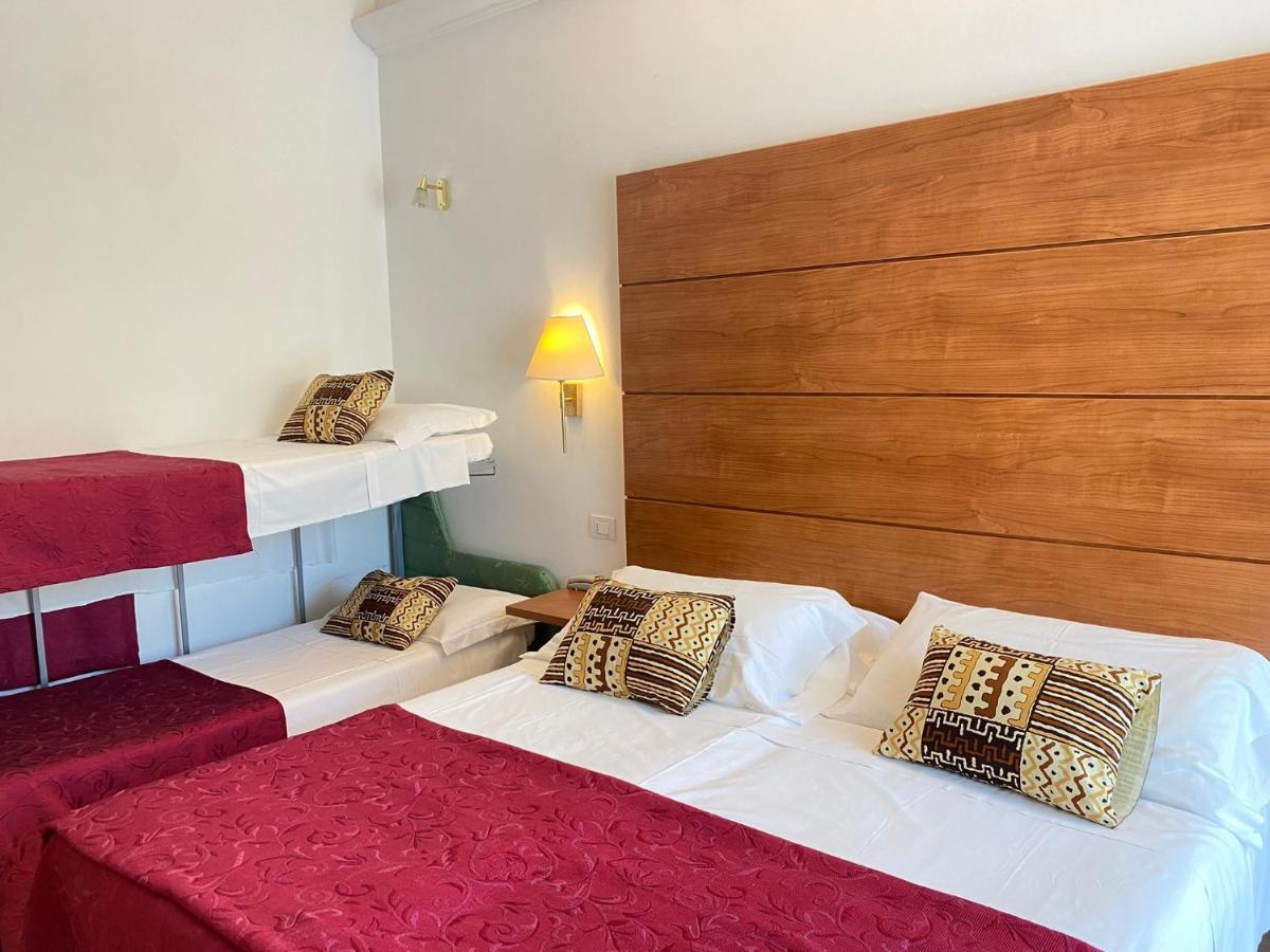 Hotel Villa Del Parco ริมินี ภายนอก รูปภาพ